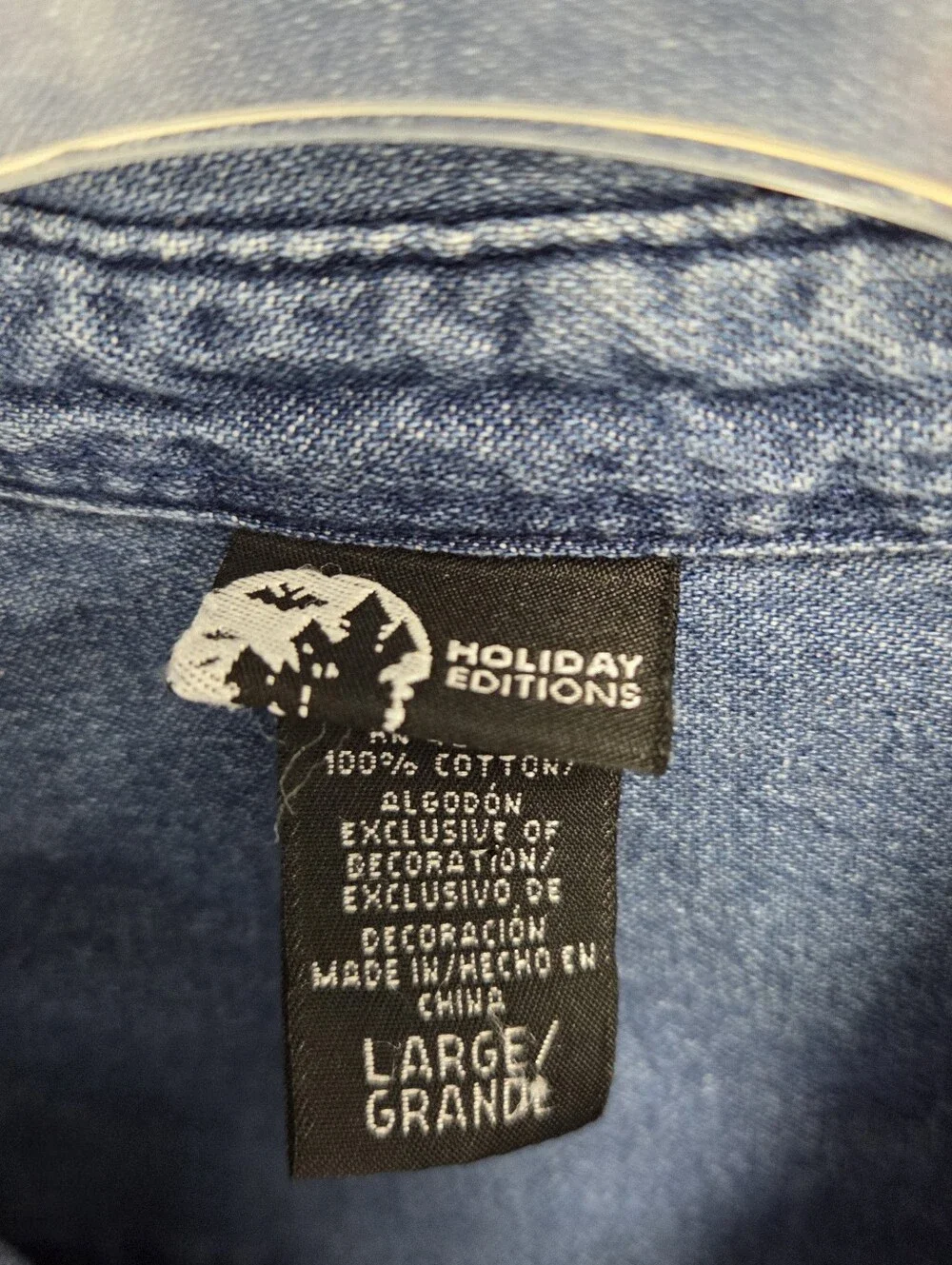 Vintage Holiday Editions Embroidered Halloween Denim Chambray Shirt Size Large - Picture 4 of 6